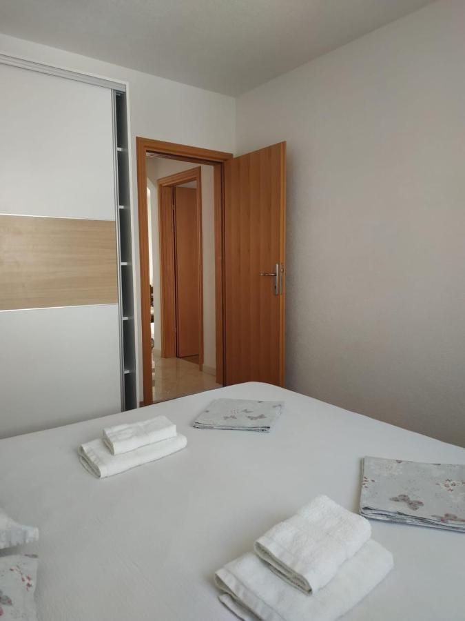 Apartments Gojevic Bol Ngoại thất bức ảnh