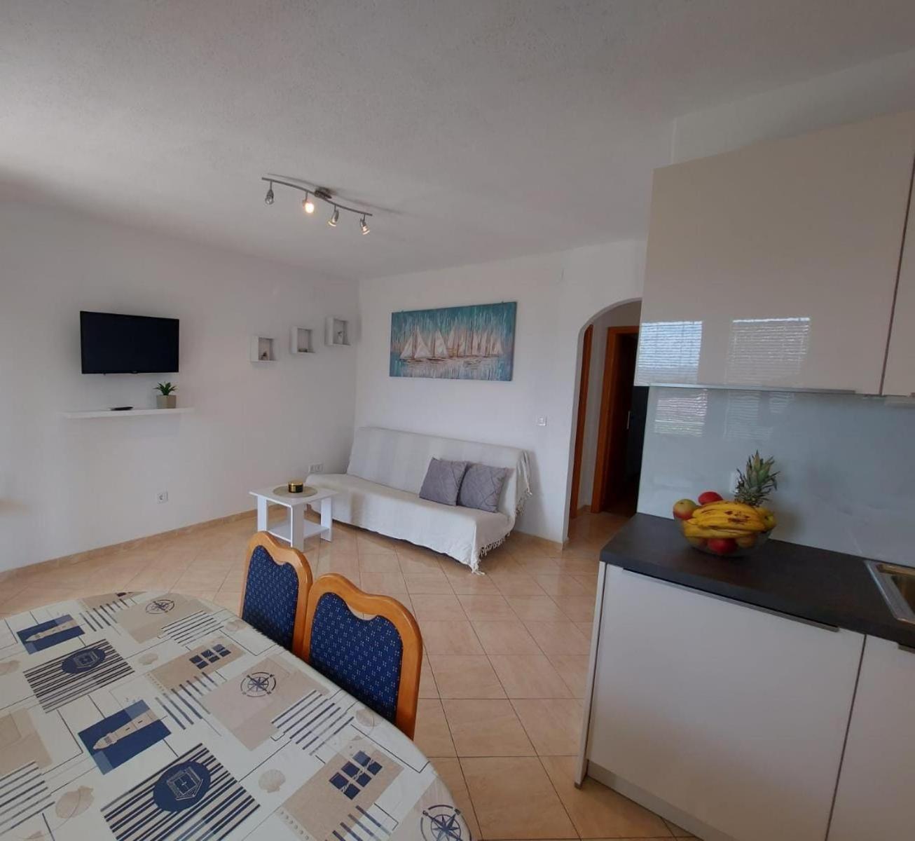 Apartments Gojevic Bol Ngoại thất bức ảnh